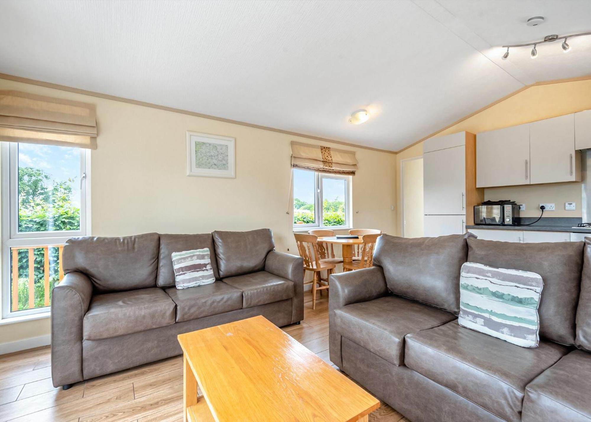 Wigmore Lakes Lodges Cardeston ภายนอก รูปภาพ