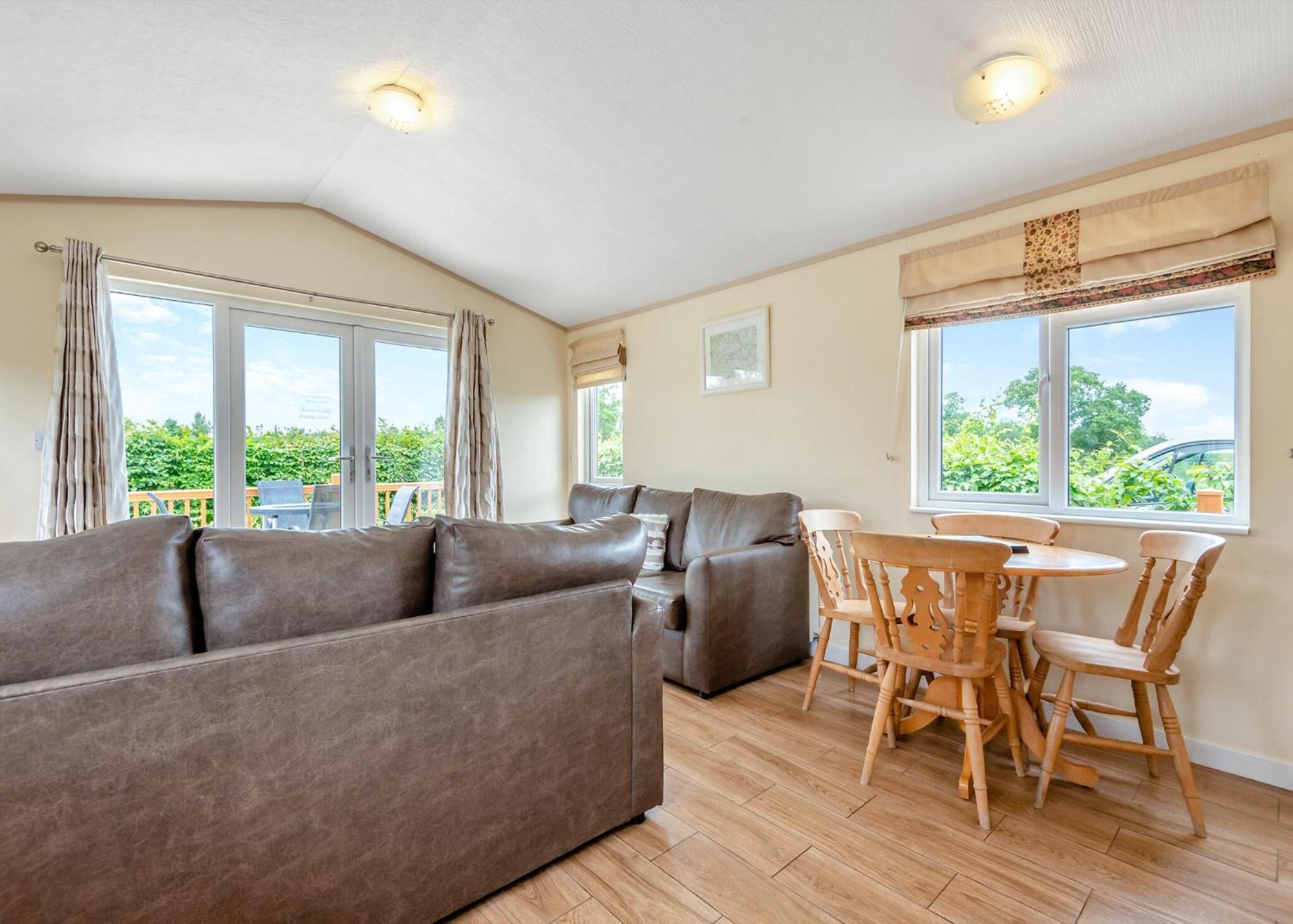 Wigmore Lakes Lodges Cardeston ภายนอก รูปภาพ