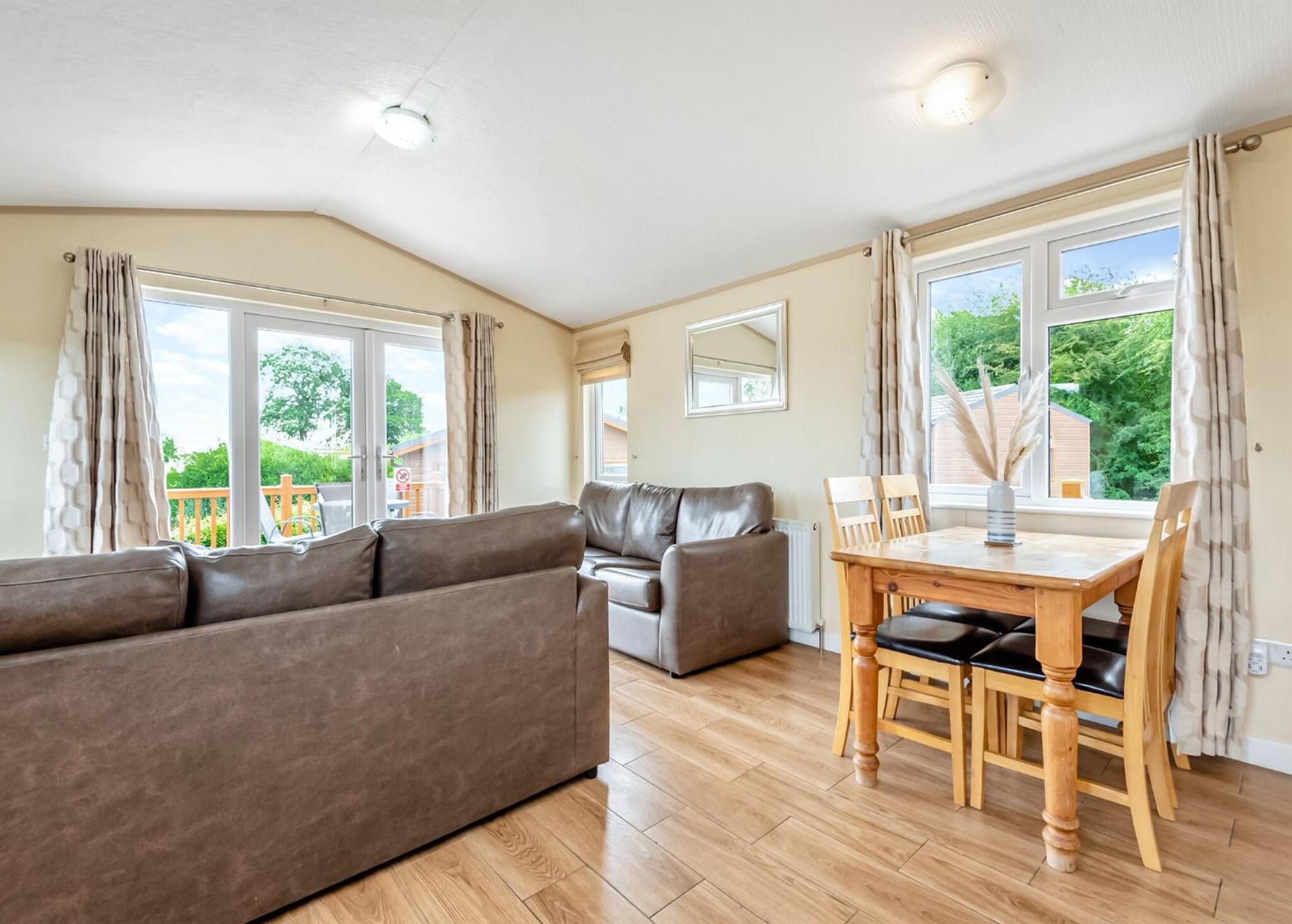 Wigmore Lakes Lodges Cardeston ภายนอก รูปภาพ